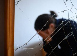 Im nordrhein-westfälischen Opferschutzportal finden Opfer von Gewalt, ihre Angehörigen und Interessierte nun noch schneller und einfacher Informations- und Hilfsangebote. (Symbolbild)