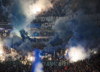 Ein Feuerwerk der HSV-Fans samt Unterbrechung entpuppte sich als Bruch im Hamburger Spiel. 