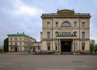 Die Villa Hügel, das einstige Krupp-Wohnhaus in Essen, wird seit 1953 für Ausstellungen genutzt