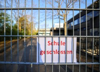 Für 18.000 Schülerinnen und Schüler fand am Montag in Duisburg wegen einer unklaren Bedrohungslage kein Unterricht vor Ort statt.