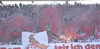Rund 15.000 Gästefans unterstützen den 1. FC Köln in Hannover.