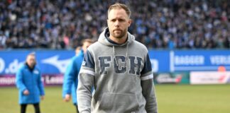 Rostocks Trainer Daniel Brinkmann spielt auch mal in der Kreisliga mit.