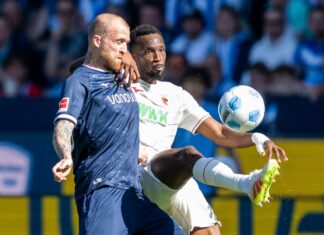 Bochum und Augsburg lieferten sich zahlreiche enge Zweikämpfe.