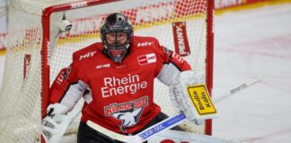 Glänzte mit 43 Paraden: Haie-Torhüter Julius Hudacek.
