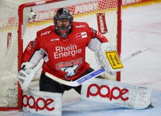 Glänzte mit 43 Paraden: Haie-Torhüter Julius Hudacek.