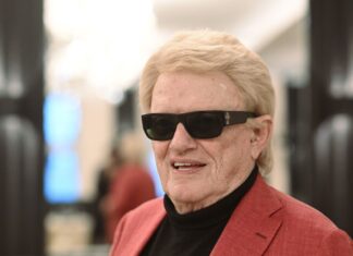 Mallorca ruft und Heino kommt. Der Schlagersänger tritt mit 86 Jahren demnächst am Ballermann auf.