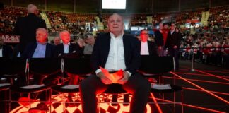 Laut Bayern Münchens Ehrenpräsident Uli Hoeneß ist ein Transfer von Florian Wirtz zum deutschen Rekordmeister derzeit ausgeschlossen.