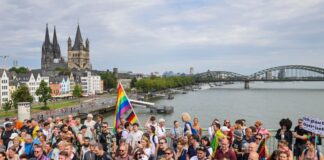 Amerikanische Sponsoren, die den Kölner CSD teils seit vielen Jahren finanziell unterstützt haben, reagieren nun auf das veränderte Klima in den USA und ziehen sich zurück. (Archivbild)
