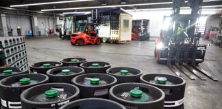 Eingetrübte Exportaussichten für deutsches Bier außerhalb der EU. Veltins setzt auf Märkte in Europa. 