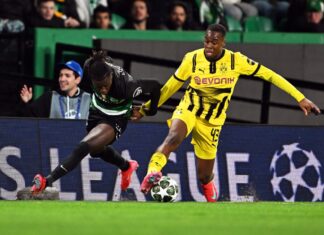 Jamie Gittens (r) will einem Medienbericht zufolge Borussia Dortmund im Sommer verlassen.