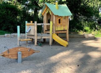 Der Spielplatz an der Hienenburg erstrahlt in neuem Glanz. Foto: Stadt Ratingen