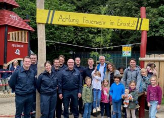 Mit einem kleinen Fest ging der Spielplatz nun auch offiziell an den Start. Foto: Stadt Ratingen