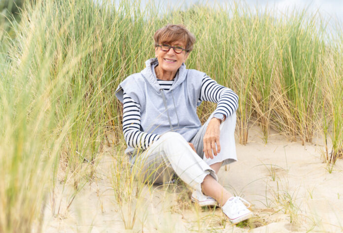 Bringt Sylter Flair in ihre Bücher: Krimiautorin Gisa Pauly. Foto: Anna Leste-Matzen