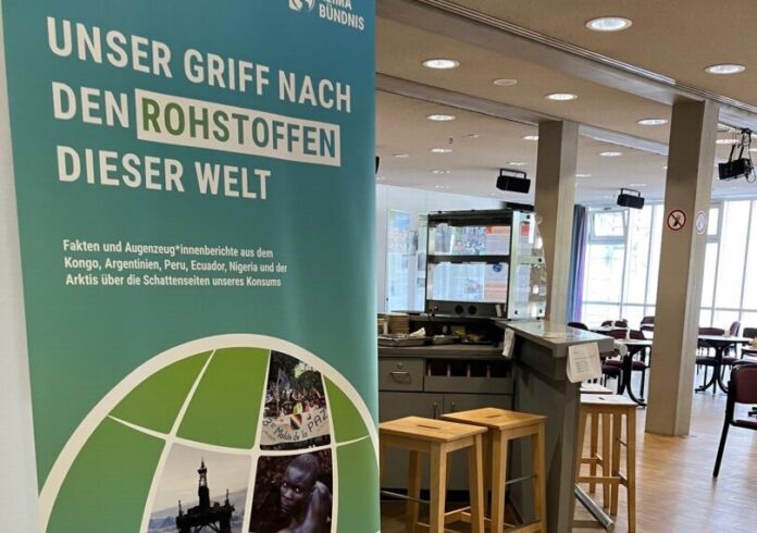 Im Lesecafé des Medienzentrums wird im Rahmen der Ausstellung zum Rohstoffabbau der Vortrag stattfinden. Foto: Stadt Ratingen