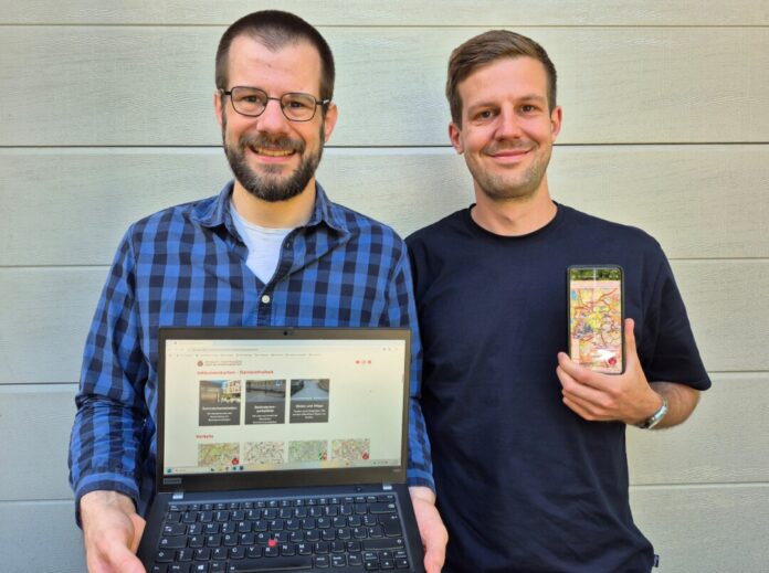 Gero Büskens, Projektmitarbeiter für Digitale Barrierefreiheit und KI beim Kompetenzzentrum Selbstbestimmt Leben Düsseldorf (links), und Niklas Büskens, Leiter Geoinformationsdienste der Stadt Ratingen, haben die Inklusionskarten erstellt. Foto: KSL NRW