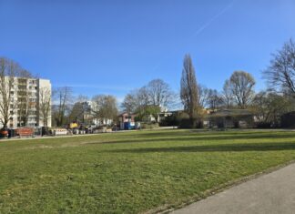 Blick auf den Bolzplatz in West , Bild: Alexander Heinz