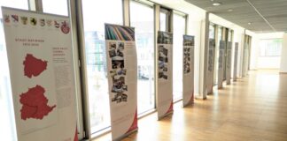 Im Wandelgang des Rathaus-Westflügels in der ersten Etage gewinnt man einen plastischen Eindruck von der Entwicklung Ratingens in den letzten 50 Jahren. Foto: Stadt Ratingen