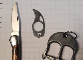 Diese Gegenstände fanden die Beamten bei dem Mann aus Velbert. Foto: Bundespolizei