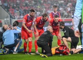 Kevin Müller musste behandelt werden.