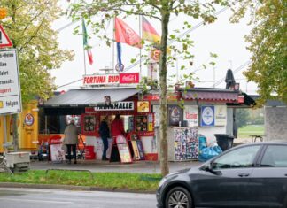 Das bekannte «Fortuna-Büdchen» am Rhein wird jetzt Thema vor Gericht (Archivfoto)