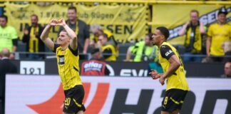 Dortmunds Marcel Sabitzer jubelt über seinen ersten Saisontreffer. 