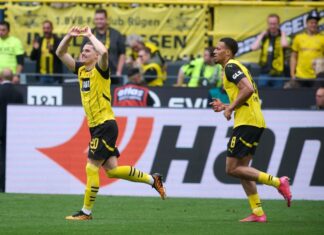 Dortmunds Marcel Sabitzer jubelt über seinen ersten Saisontreffer. 