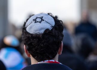 Viele jüdische Schüler und Studierende leben in Deutschland mit Angst vor Anfeindungen. (Symbolbild)