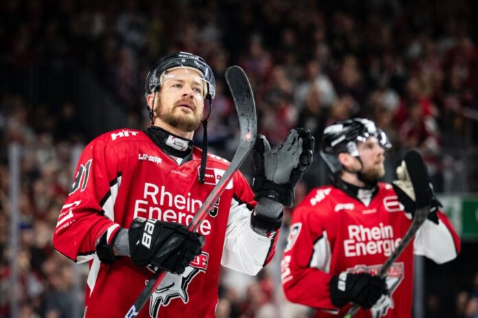 Bei Haie-Kapitän Moritz Müller ist nach dem verlorenen DEL-Finale vieles unklar 
