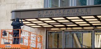 Am neuen Eingang zur Staatskanzlei Nordrhein-Westfalen wird gearbeitet. (Archivfoto)