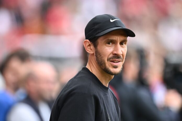 Trainer Julian Schuster bestätigte das Freiburger Interesse an Offensivmann Cyriaque Irié.