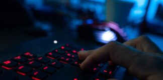 Cyberangriffe auf kritische Infrastruktur wie Krankenhäuser und Forschungseinrichtungen haben nach Angaben von Strafverfolgern in Nordrhein-Westfalen stark zugenommen. (Symbobild)
