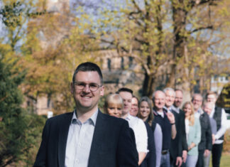 Patrick Anders CDU mit Kollegen der Fraktion in Lintorf , Bild: Alexander Heinz