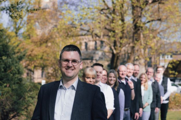 Patrick Anders CDU mit Kollegen der Fraktion in Lintorf , Bild: Alexander Heinz