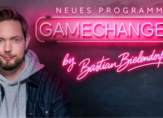 Comedian Bastian Bielendorfer kommt am 16.01.2026 mit seinem neuen Programm GameChanger in die Stadthalle Erkrath. Foto: Sebastian Z Wolff, Artwork: Astrid Schmitz