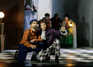 Agostino Subacchi als Masetto, Zachary Wilson als Don Giovanni. Foto: Axel J. Scherer