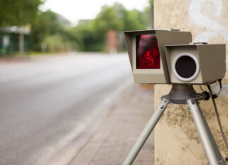 Ein Blitzer der Polizei. Foto: Polizei