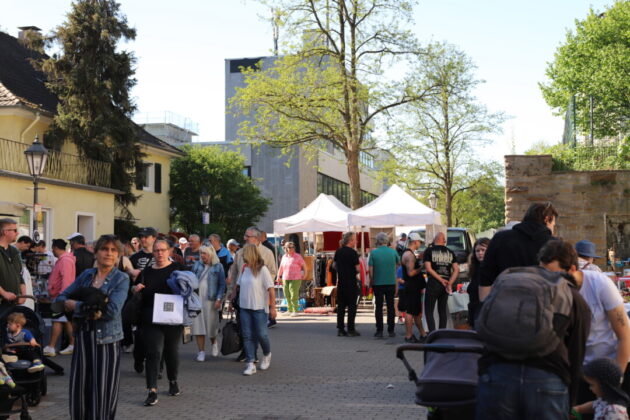 Trödelmeile und Kinderfest in Neviges 1. Mai 2025. Foto: André Volkmann