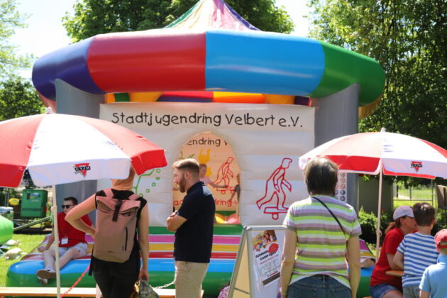 Trödelmeile und Kinderfest in Neviges 1. Mai 2025. Foto: André Volkmann