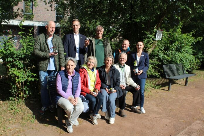 Danke ehrenamtlichen Engagements gibt es die neuen Bänke. Foto: Stadt Erkrath
