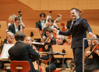 Andrea Sanguineti und die Essener Philharmoniker. Foto: Volker Wiciok/TUP