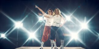 Das Ensemble „One Night with ABBA“ gastiert in Heiligenhaus. Foto: „One Night with ABBA“