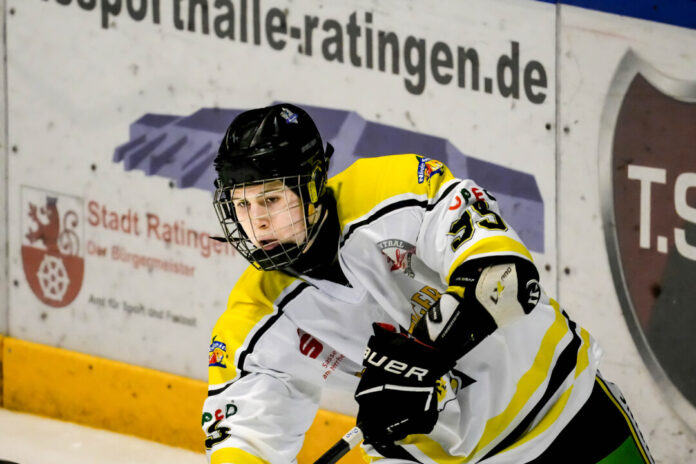Ryan Franz kommt an den Sandbach. Foto: Daniela Schmidt