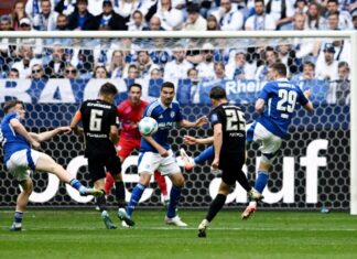 Lukas Petkov bringt Elversberg sehenswert in Führung.