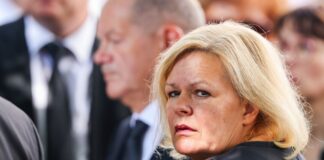 Ex-Innenministerin Nancy Faeser (SPD) soll im Untersuchungsausschuss zum Terroranschlag von Solingen zur Aufklärung beitragen. (Archivbild)