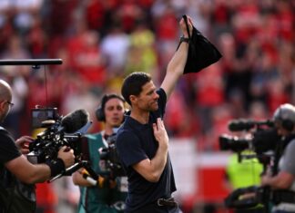 Alonso beim letzten Bayer-Heimspiel.