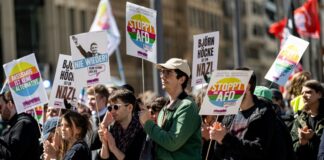 Ein Bündnis ruft zu zahlreichen Demonstrationen für ein AfD-Verbot in NRW auf.