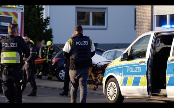  Die Polizei fahndet nach dem Täter. 