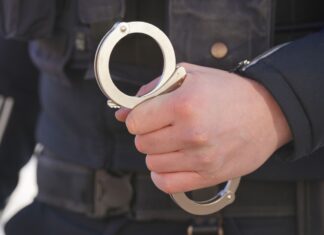 Mehr als 32 Jahre nach dem gewaltsamen Tod einer 29 Jahre alten Frau in Bonn hat die Polizei in dem bislang ungeklärten Fall einen Tatverdächtigen ermittelt. (Symbolbild)