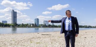 Die Auswirkungen des Klimawandels machten sich am Wasserstand bemerkbar, sagte Schneider. 