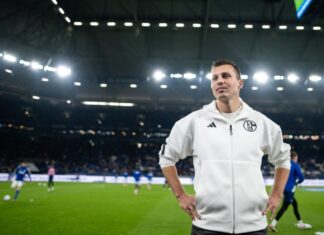 Jakob Fimpel hilft in dieser Saison bereits zum zweiten Mal bei den Profis aus